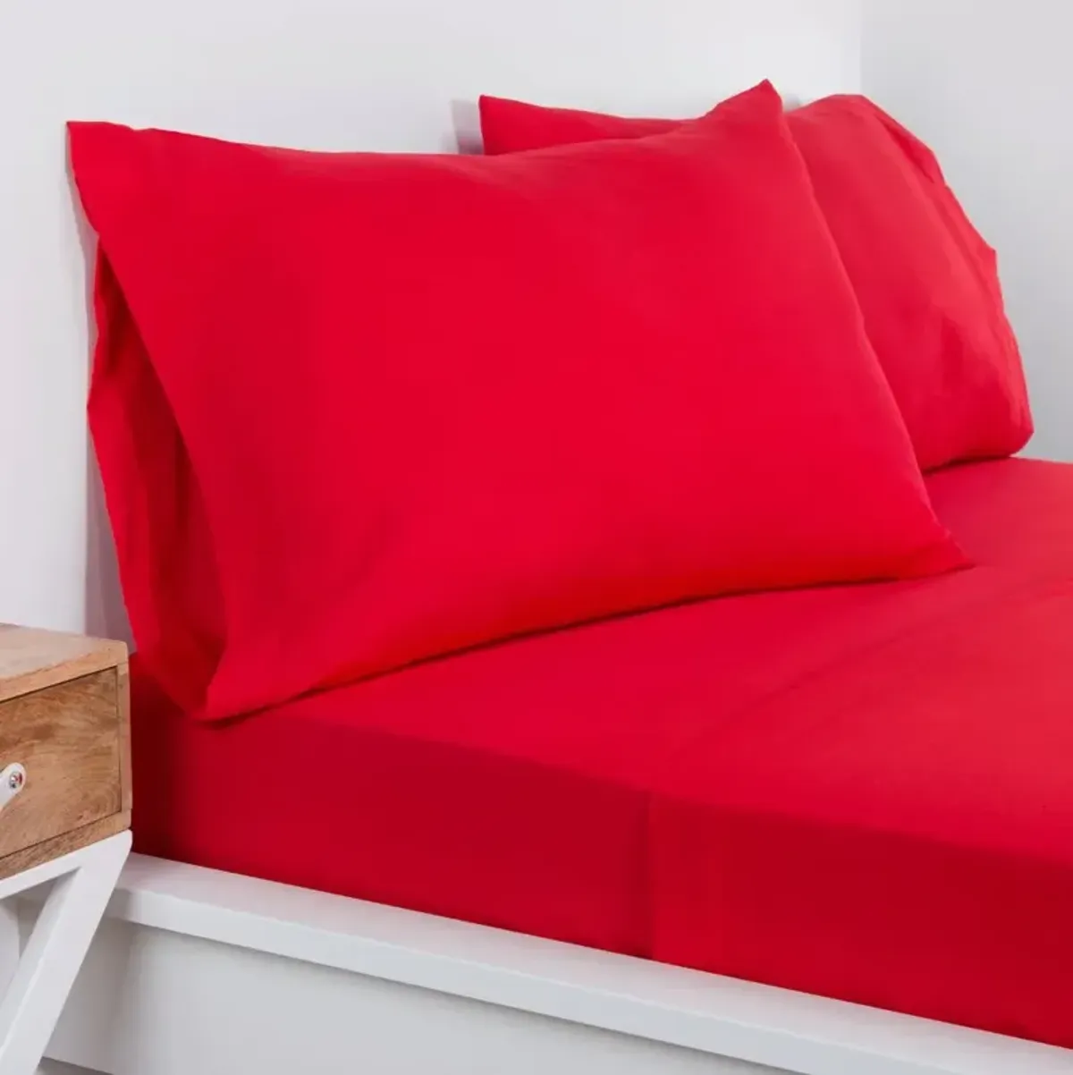 Scarlet Red 3 Piece Twin Sheet Set - Dublin