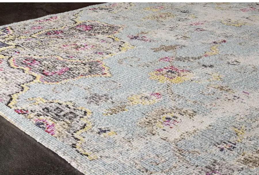 Sara 5' x 8' Blue Yellow Jewel Center Area Rug