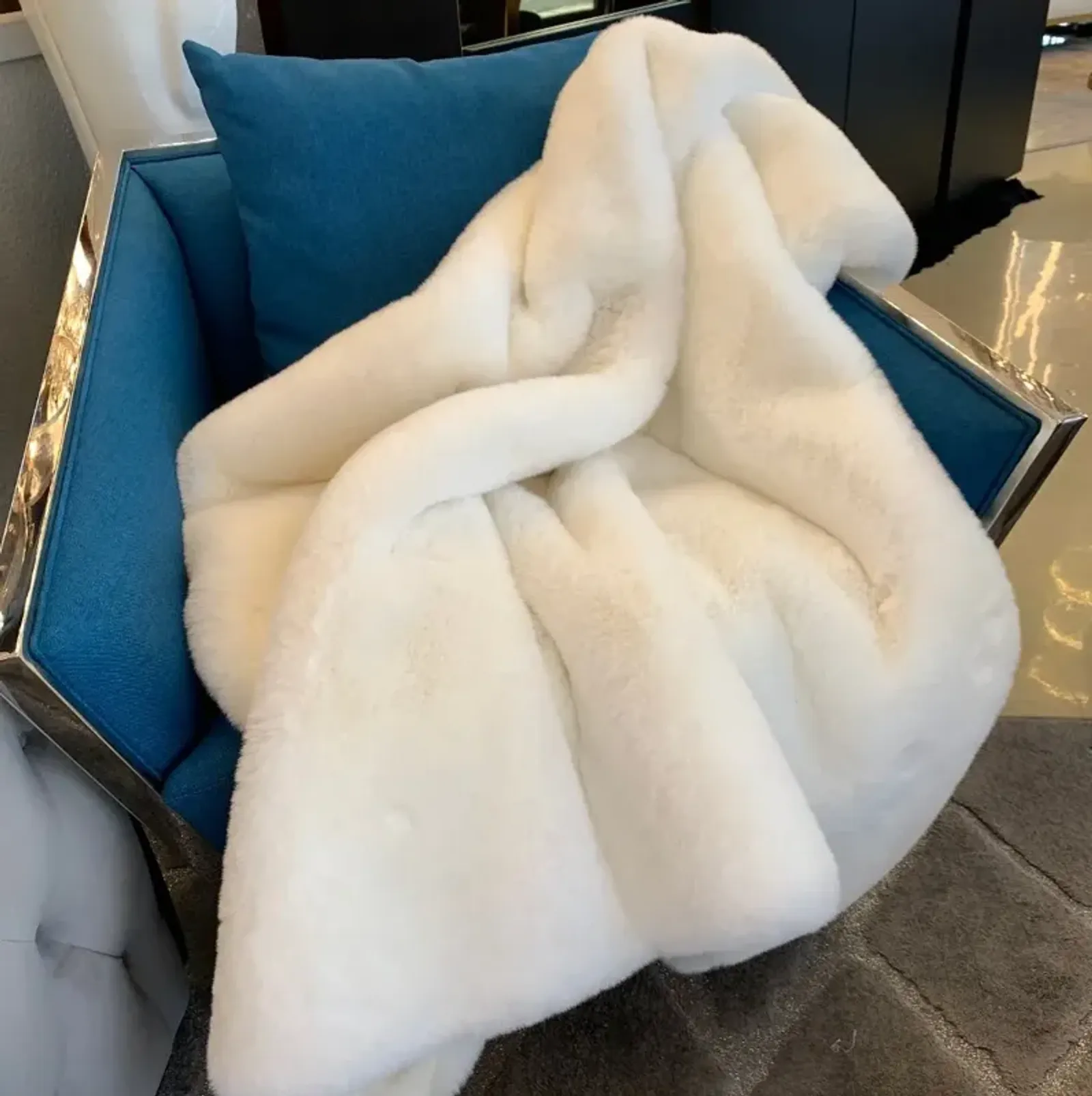 Chinchilla Off White Faux Fur Throw Blanket