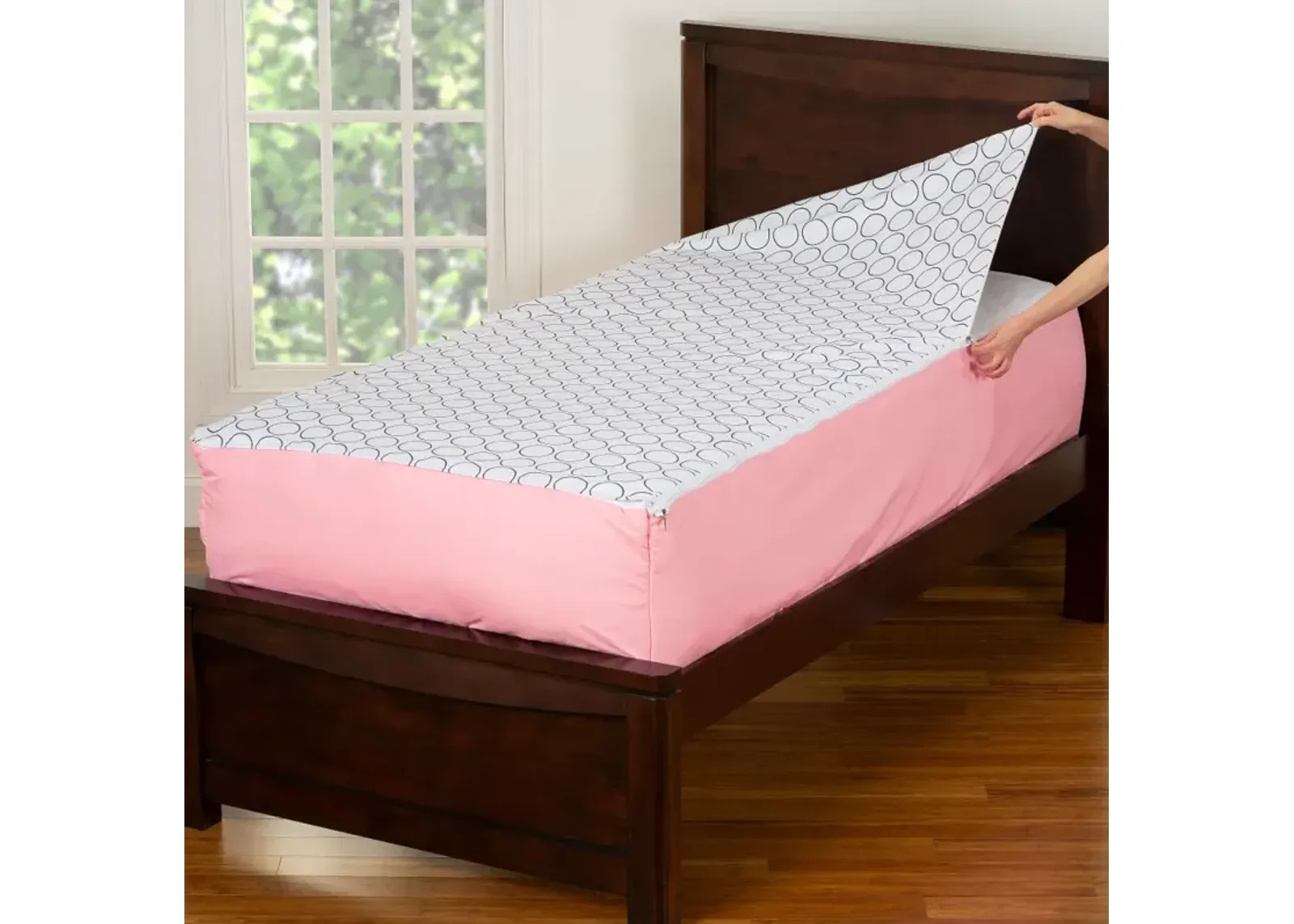 Pink and White Full 5 Piece Tickle Me Bunkie Deluxe Bedding