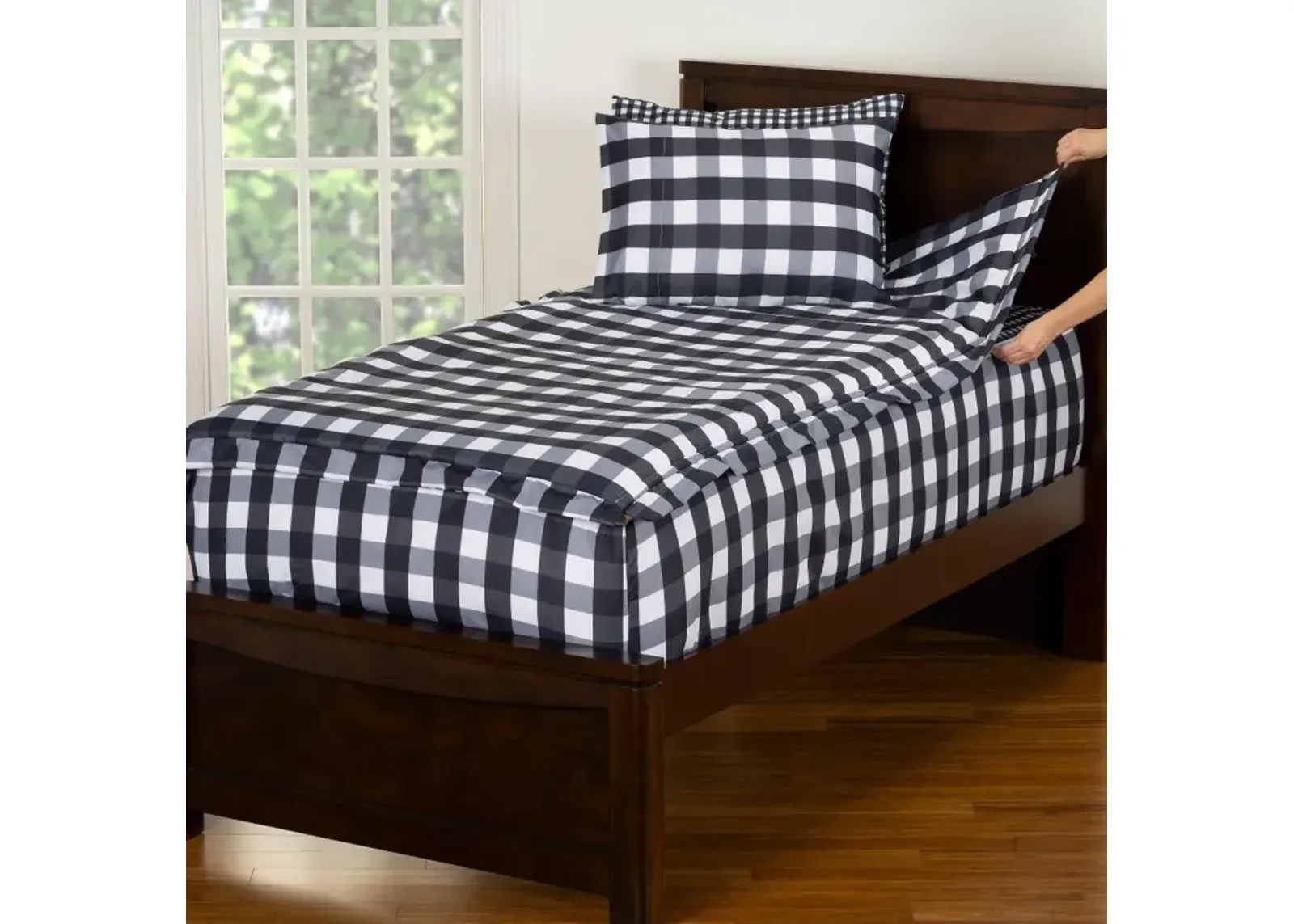 Black and White Twin Check It Twice Bunkie Deluxe Bedding