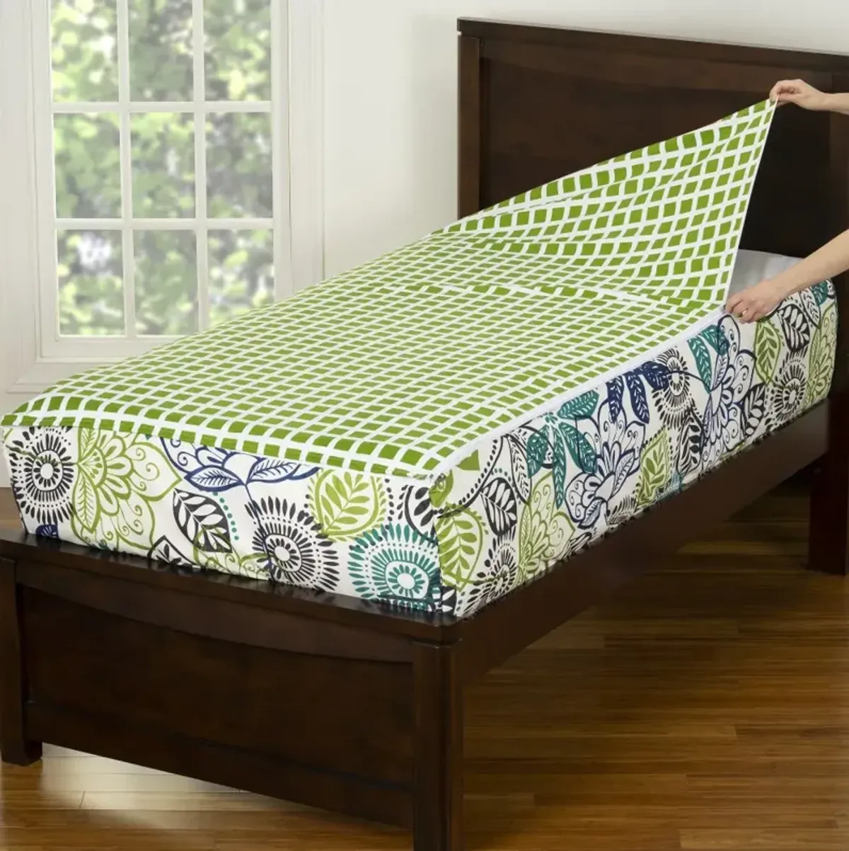 White, Green and Blue Twin Tropical Retreat Bunkie Deluxe Bedding