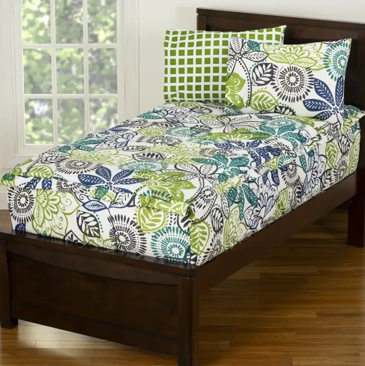 White, Green and Blue Full Tropical Retreat Bunkie Deluxe Bedding