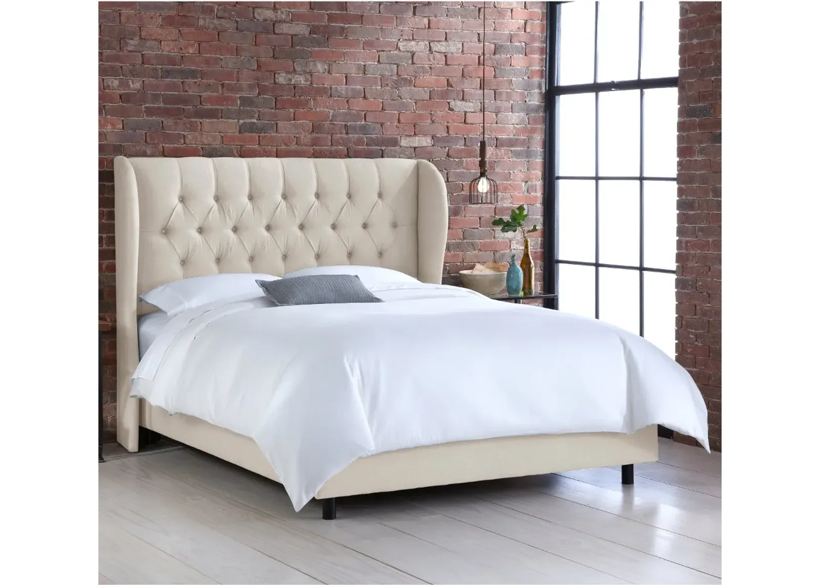 Izzy Cream Sloped Wingback King Bed - Skyline Furniture