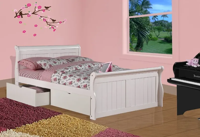 Traditional White Full Sleigh Bed - Madilyn