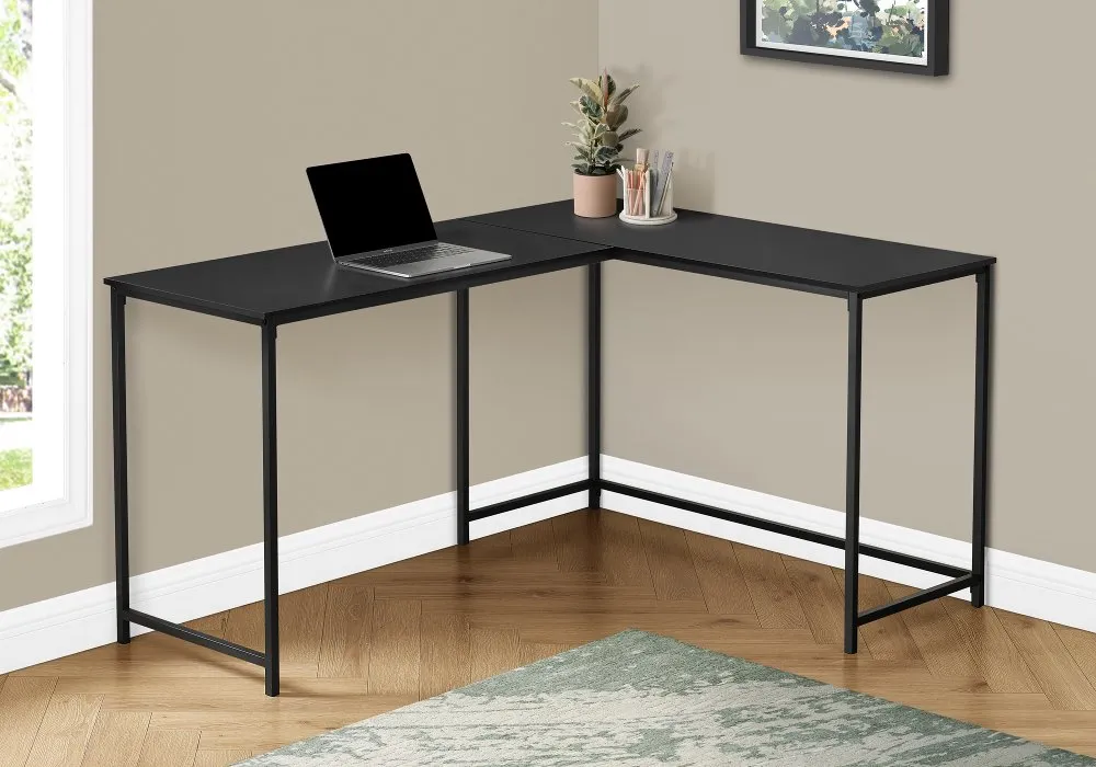 Lindzee Black L-Shaped Desk