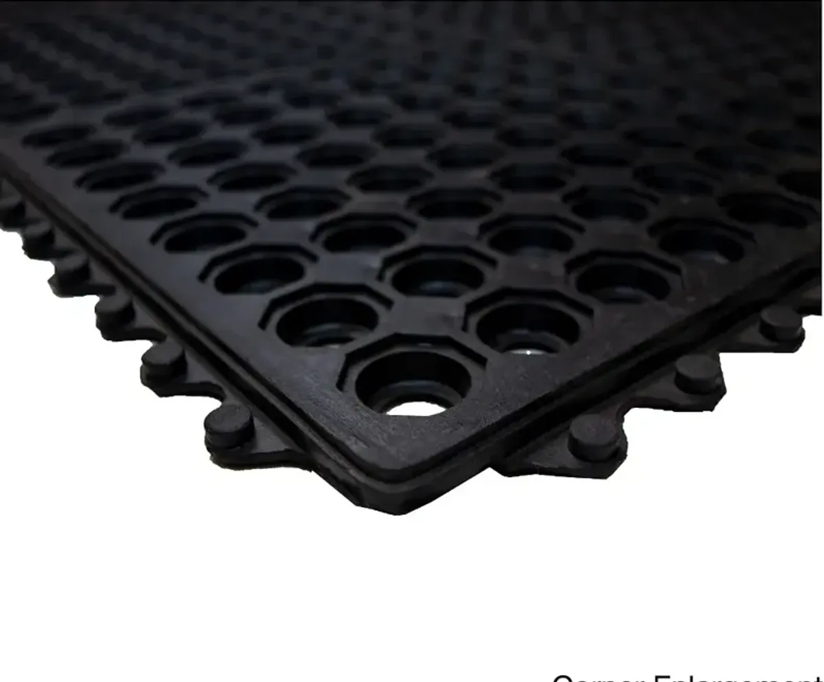 3' x 3' Interlocking Flooring System