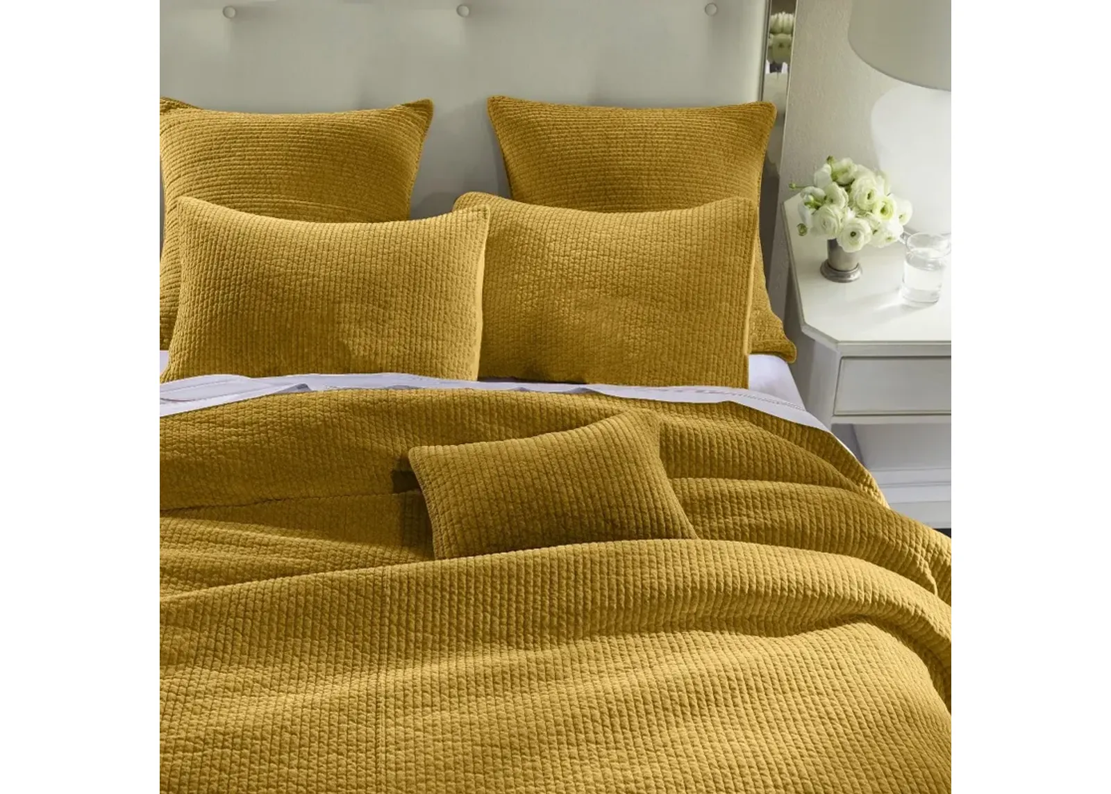 Stonewashed Tuscan Yellow Full/Queen 3 Piece Quilt Set