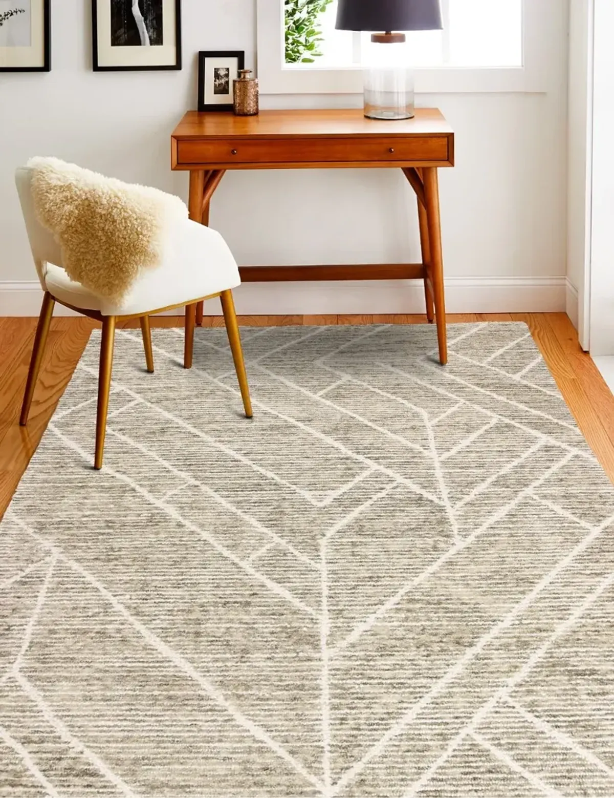 Venezia 5 x 8 Ean Wheat Area Rug