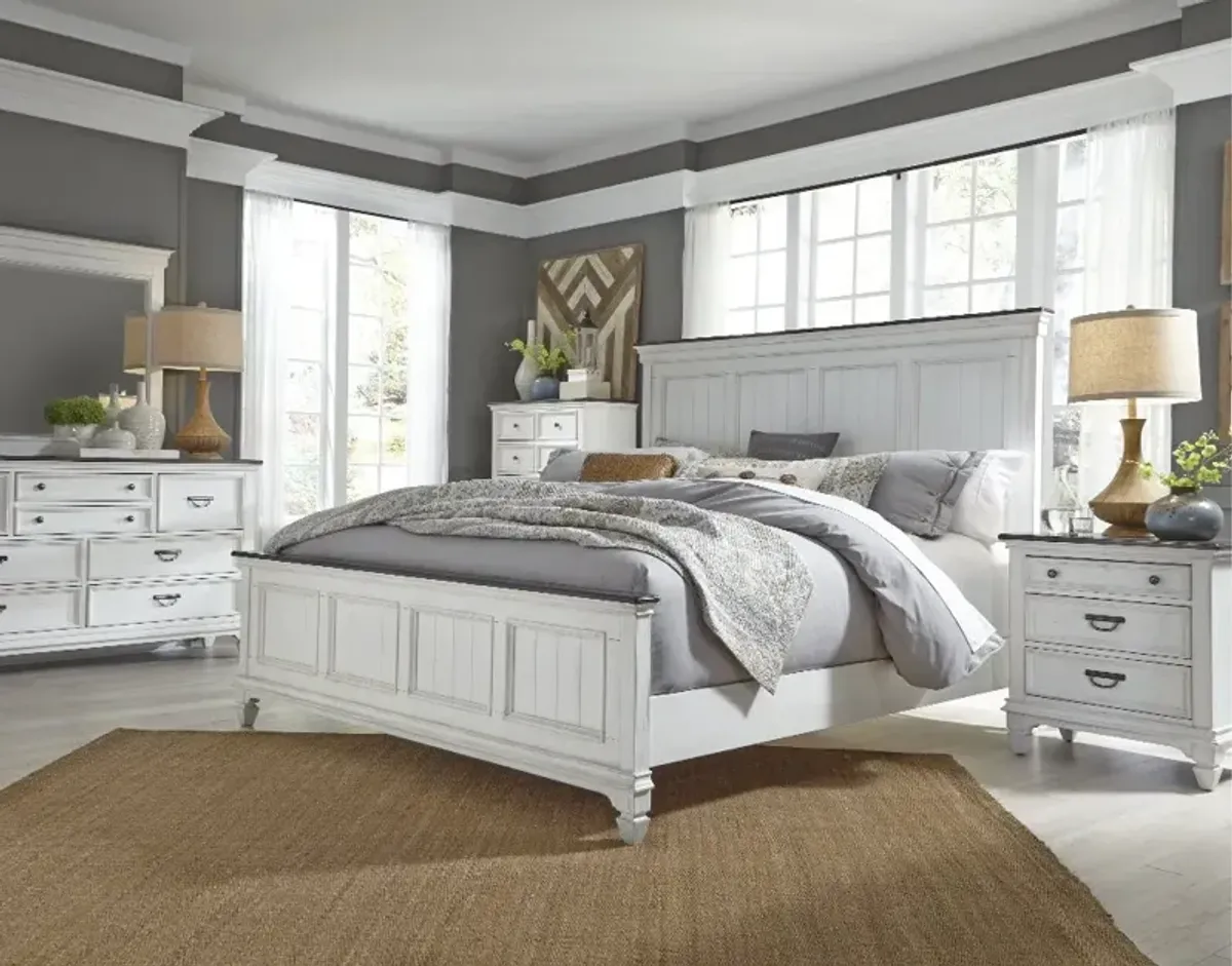 Allyson Park White Queen Bed