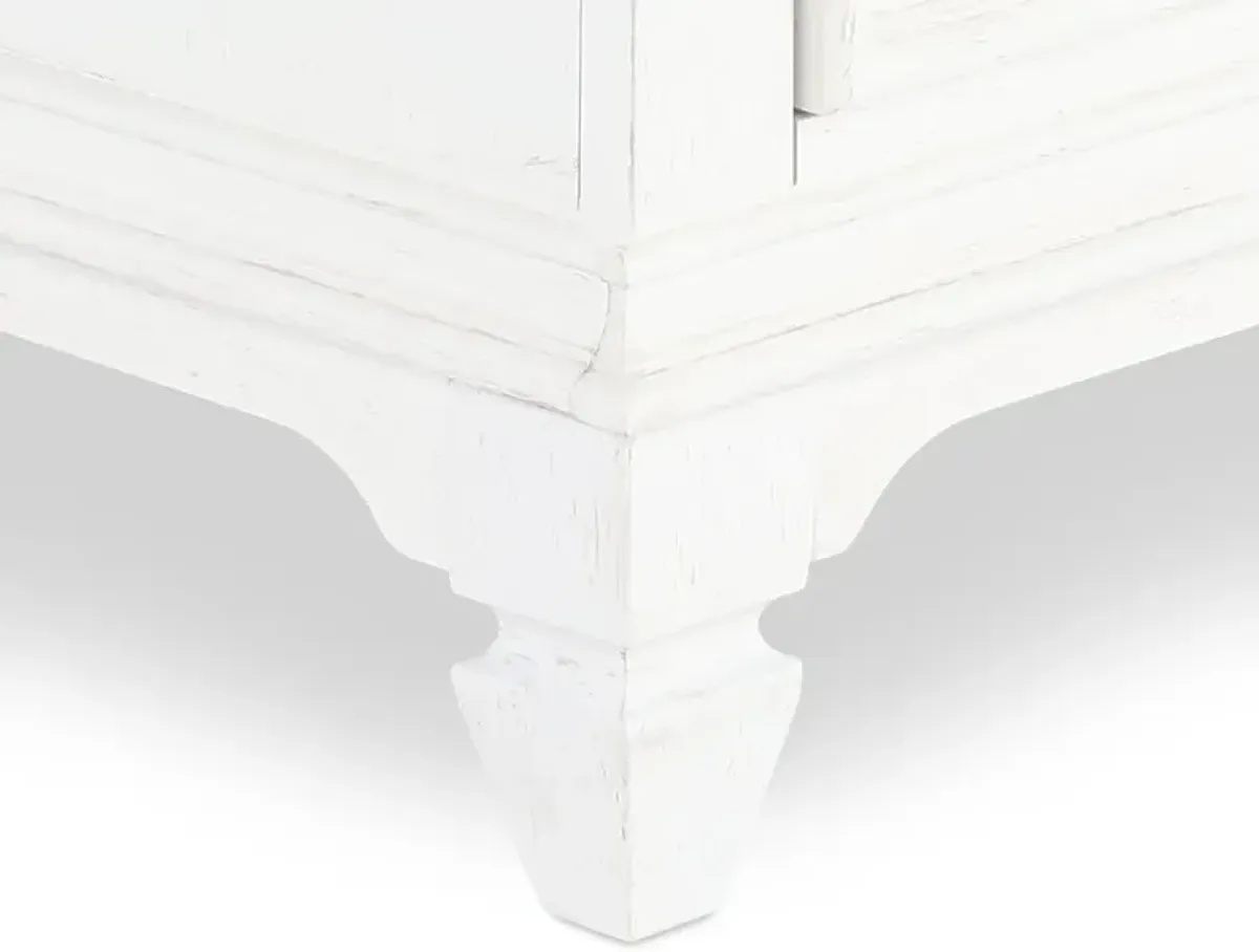 Allyson Park White Chest of Drawers