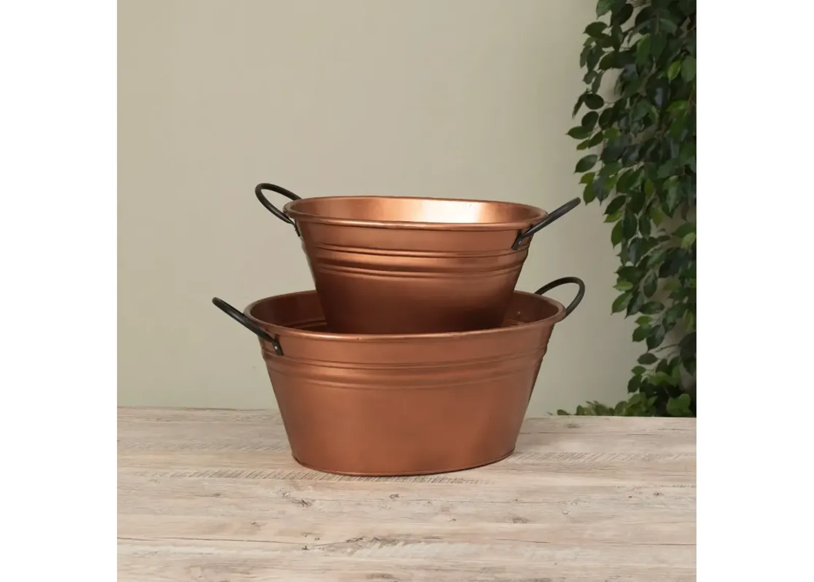 Large Round Antique Copper Metal Bucket