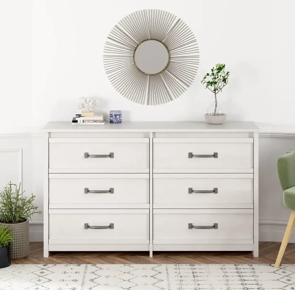 Bassinger Transitional Ivory Oak 6-Drawer Dresser