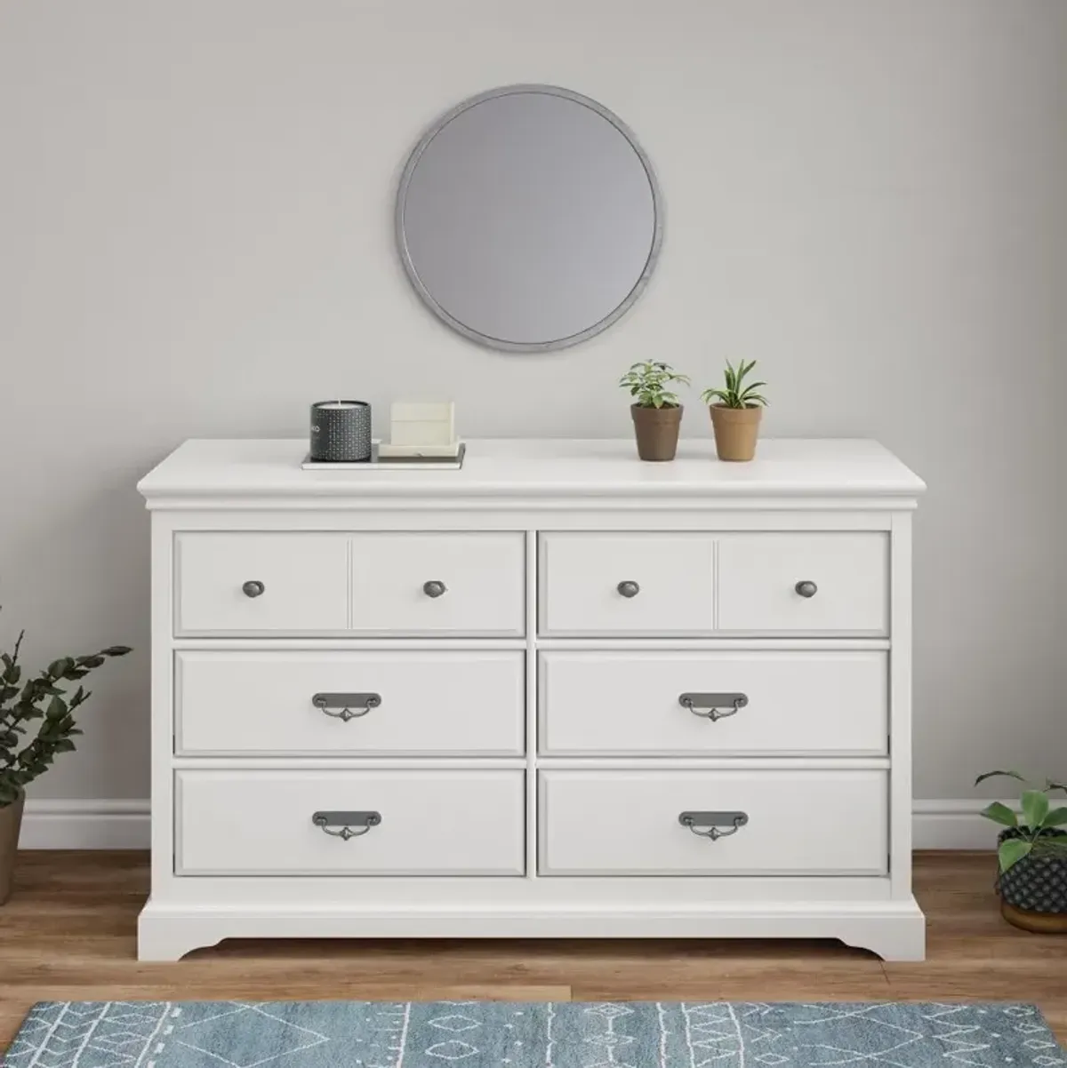 Bristol Traditional White 6-Drawer Dresser