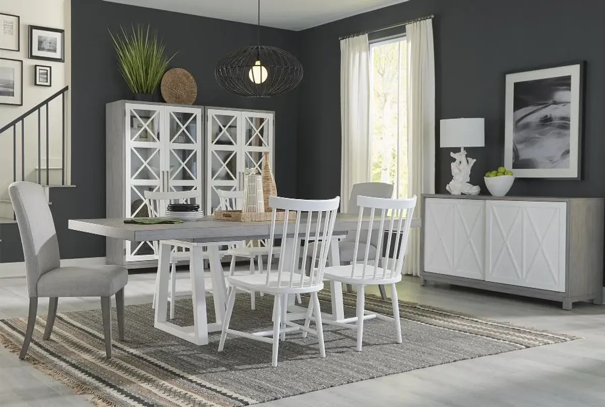 Palmetto Heights White Dining Chair