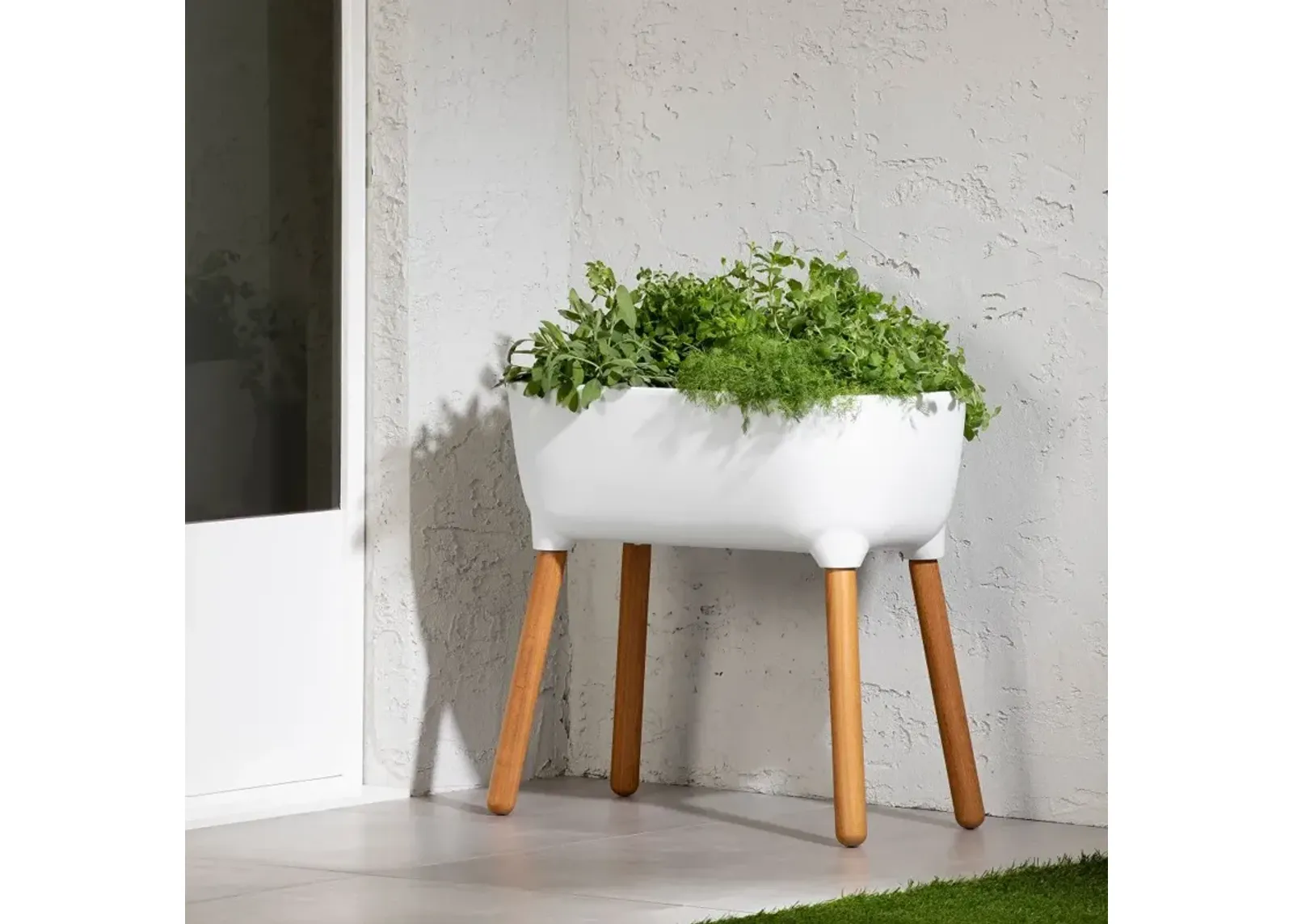 Dalya White Raised Planter - South Shore