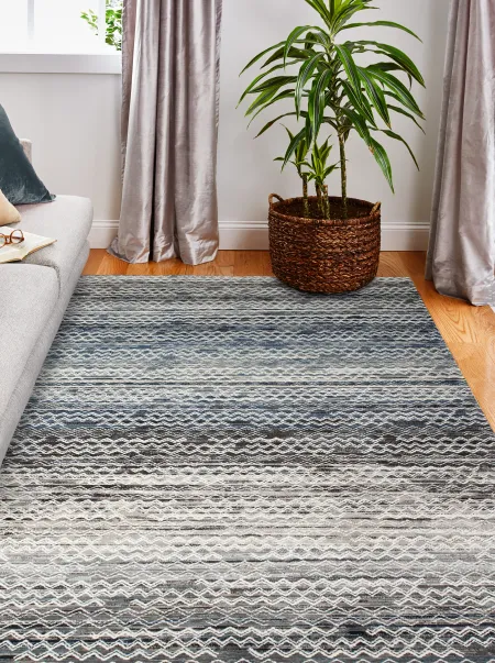 Lacey Gray and Blue Geometric 5 x 8 Area Rug