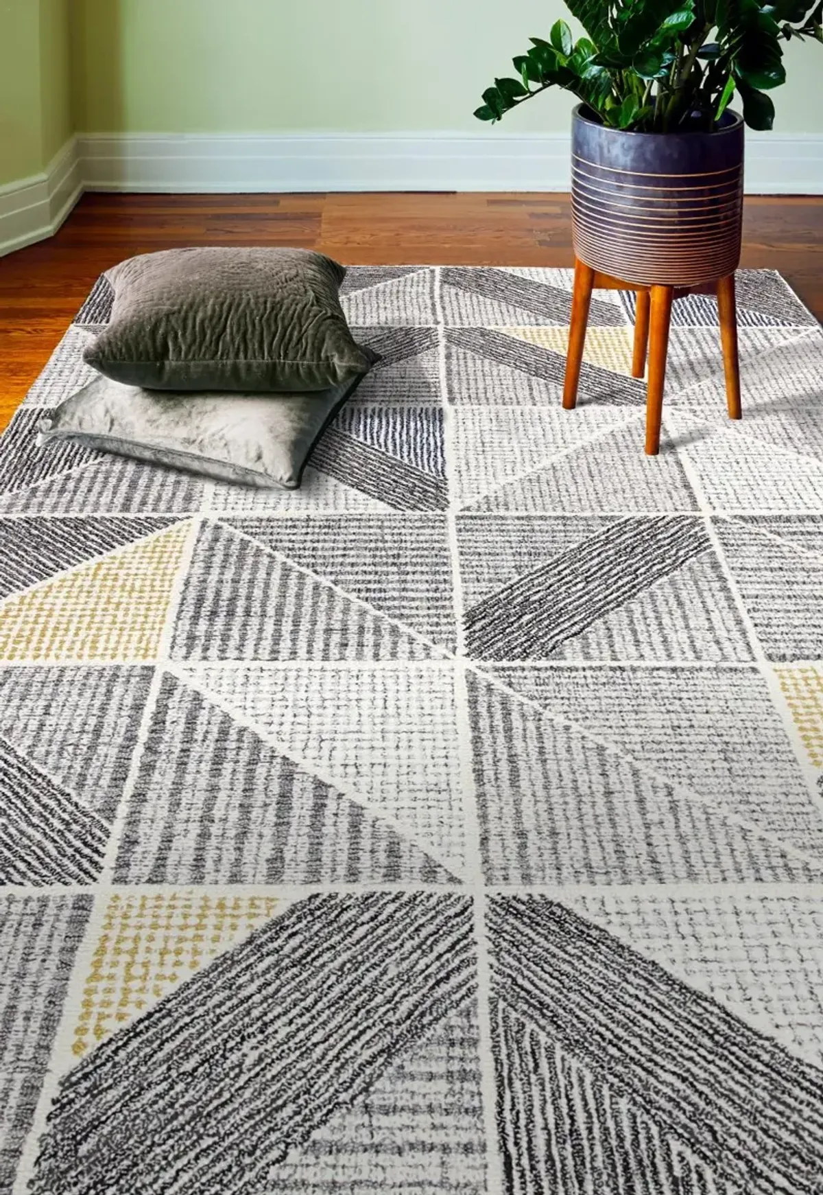 Emmett Gray Geometric 4 x 6 Area Rug