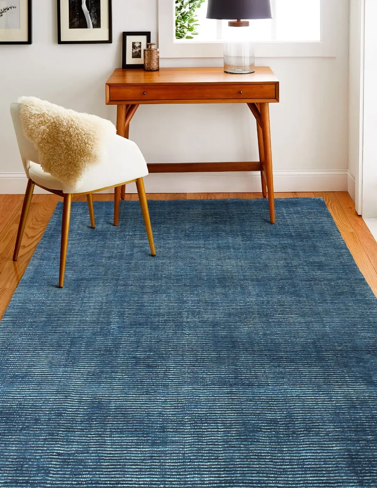 Joyce Blue Wool 4 x 6 Area Rug