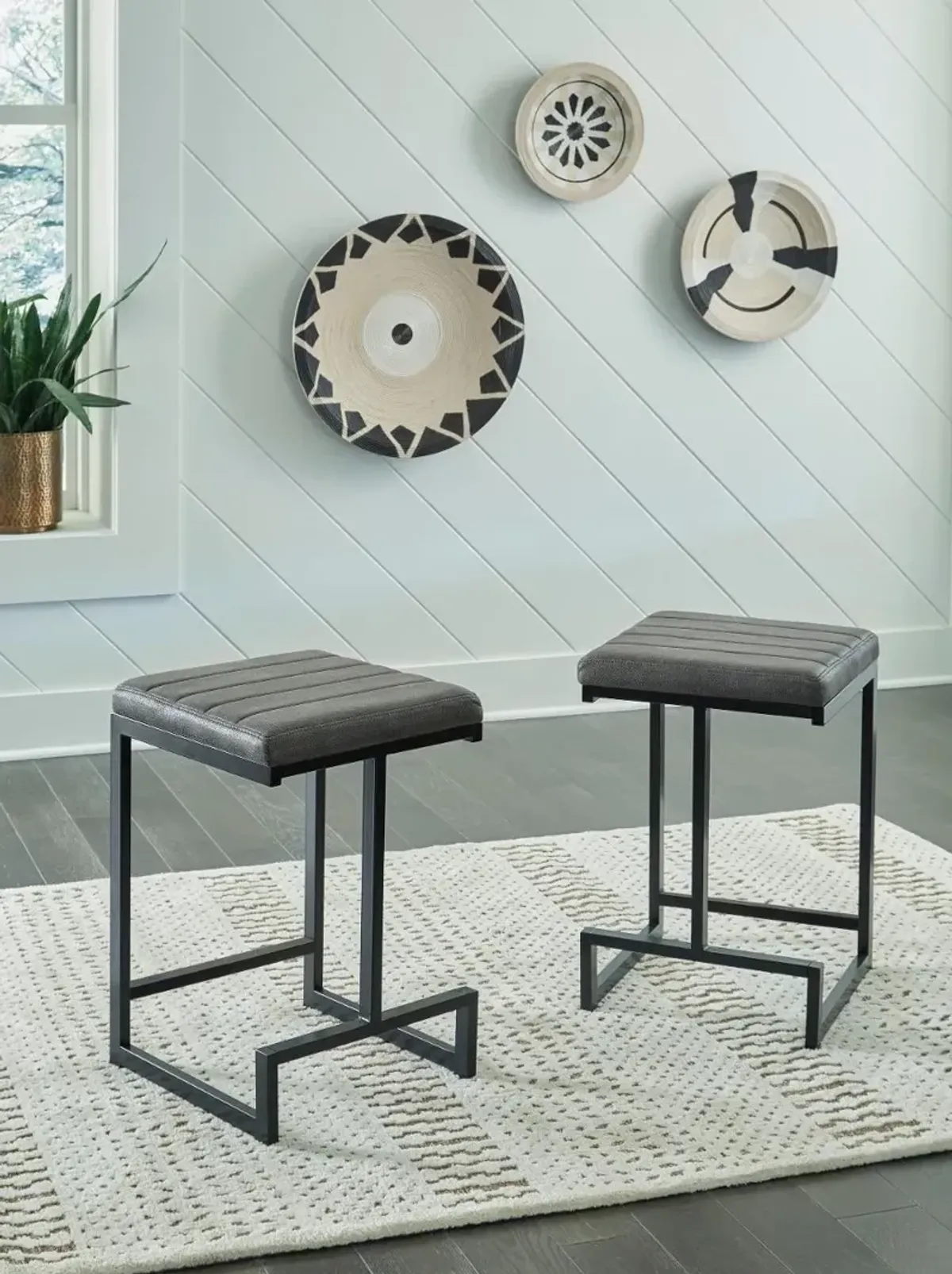 Strumley Gray Counter Height Stool