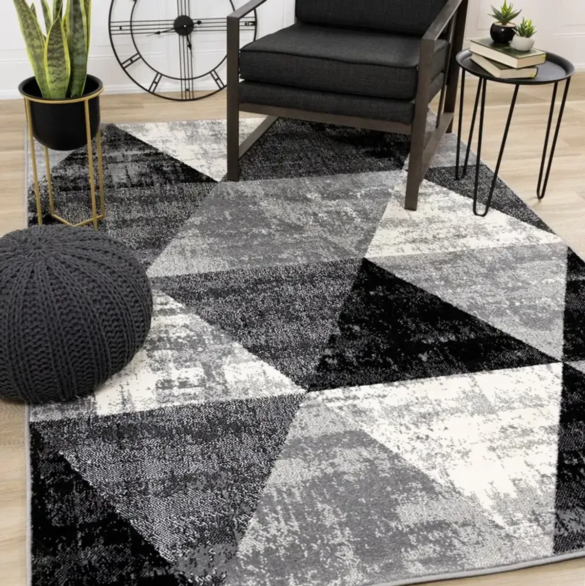 Century Black, White & Gray 5 x 8 Geometric Area Rug