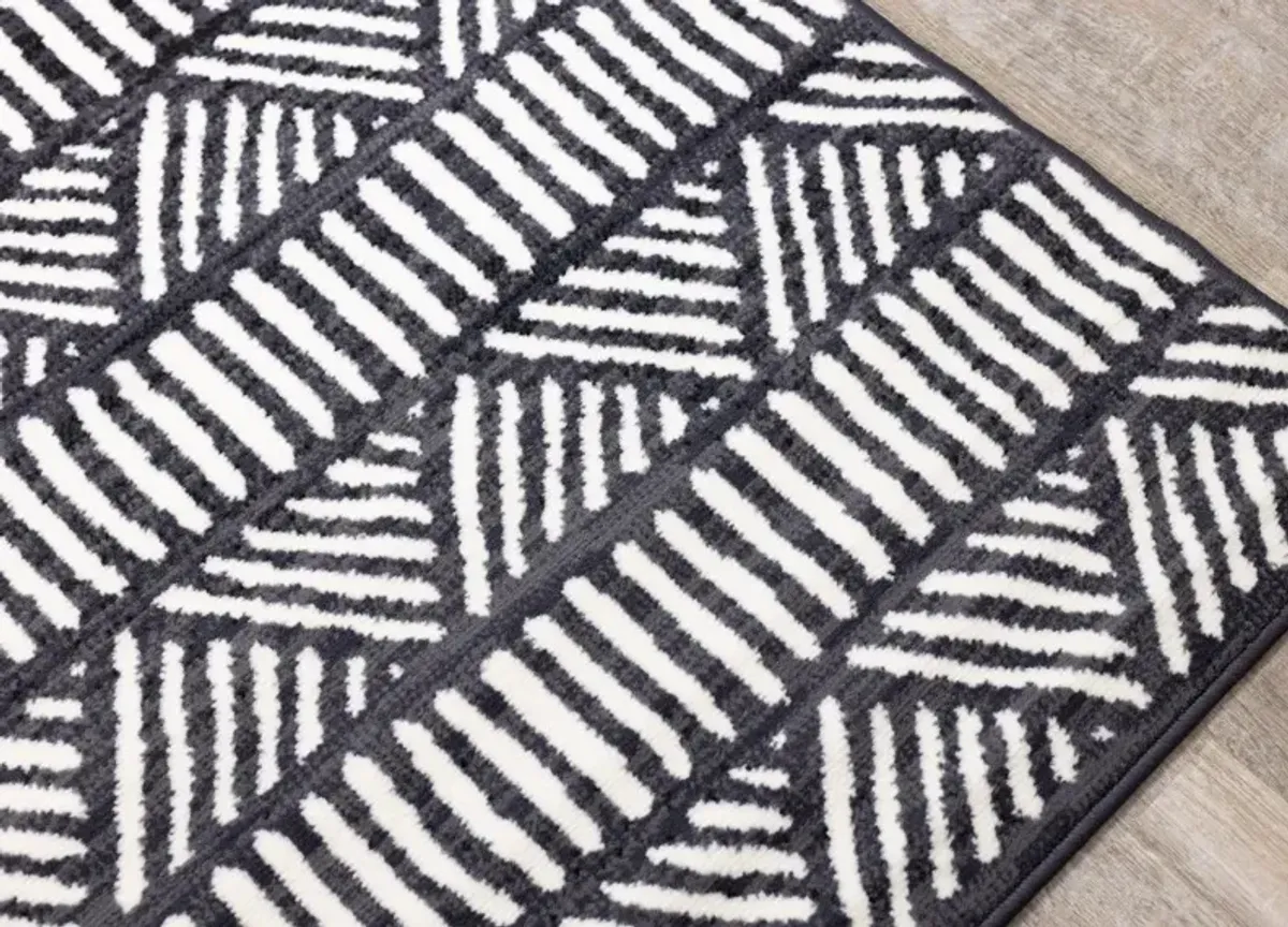 Faira Grey & White Tribal 4 x 6 Area Rug