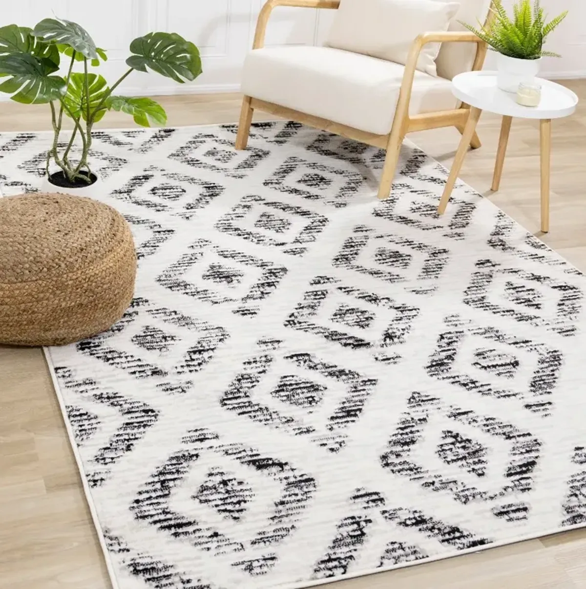 Merit Grey 8 x 10 Diamond Pattern Area Rug