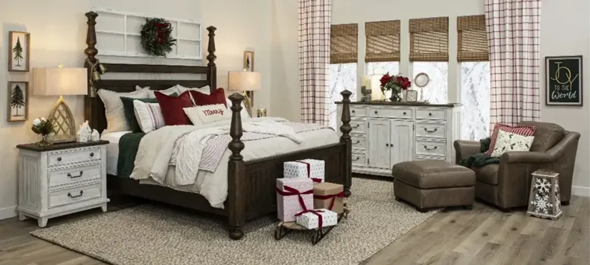 River Place Queen Poster Bed