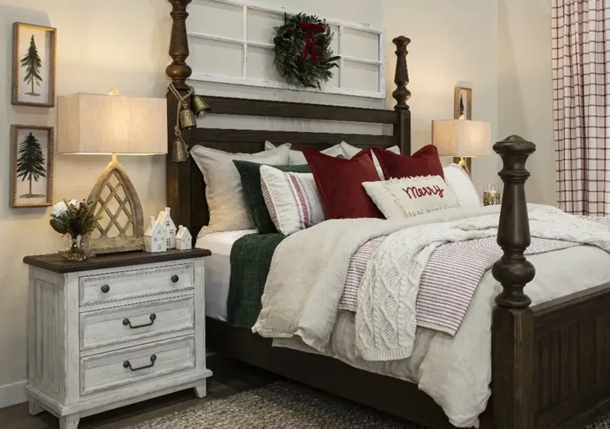 River Place Queen Poster Bed