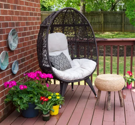 Ida Indoor/Outdoor Brown Wicker Egg Chair
