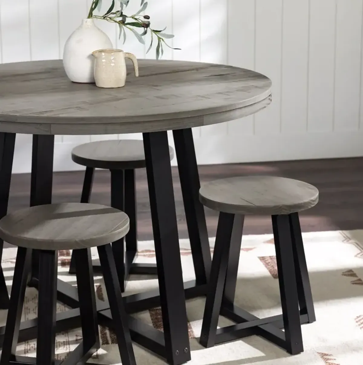 Durango 42" Distressed Gray Round Dining Table