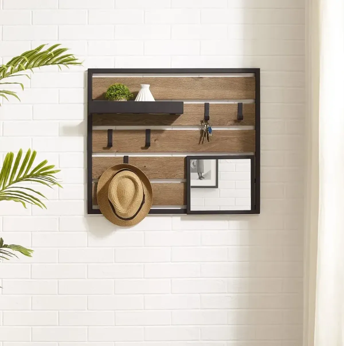 Slat Driftwood and Metal Wall Organizer