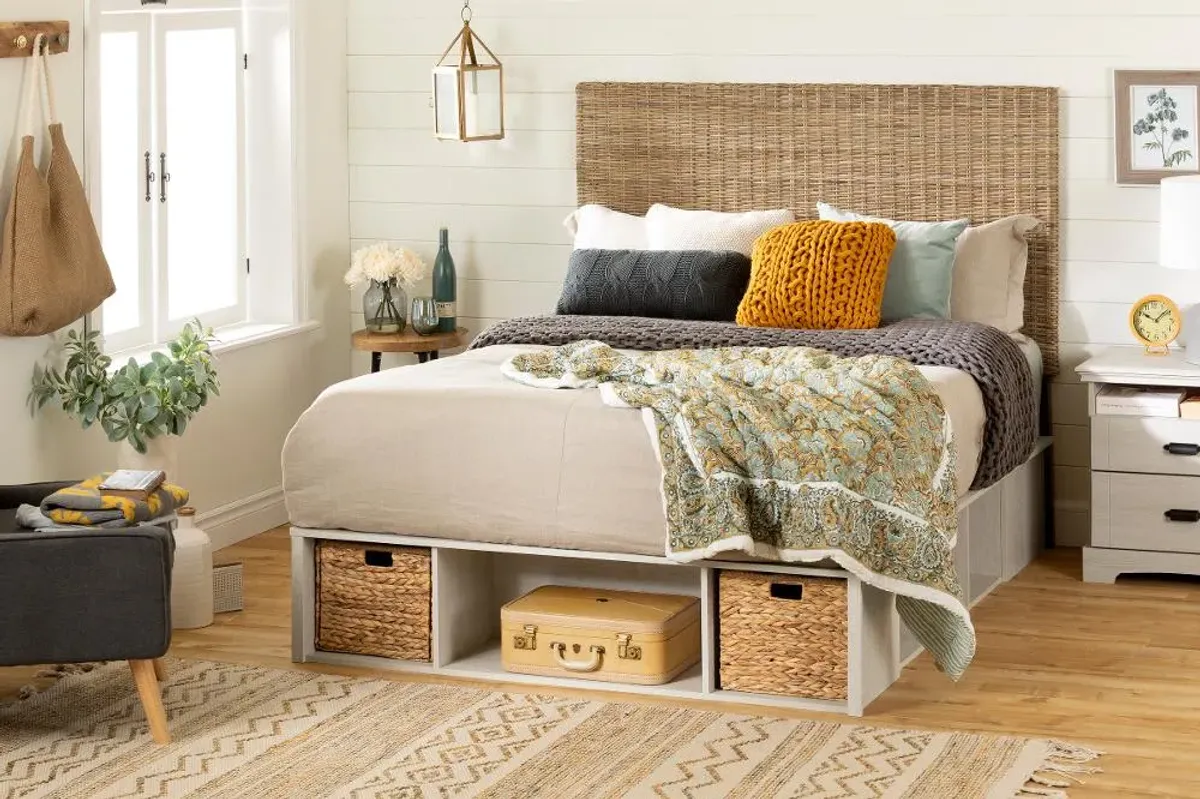 Avilla Full Storage Bed with Rattan Headboard