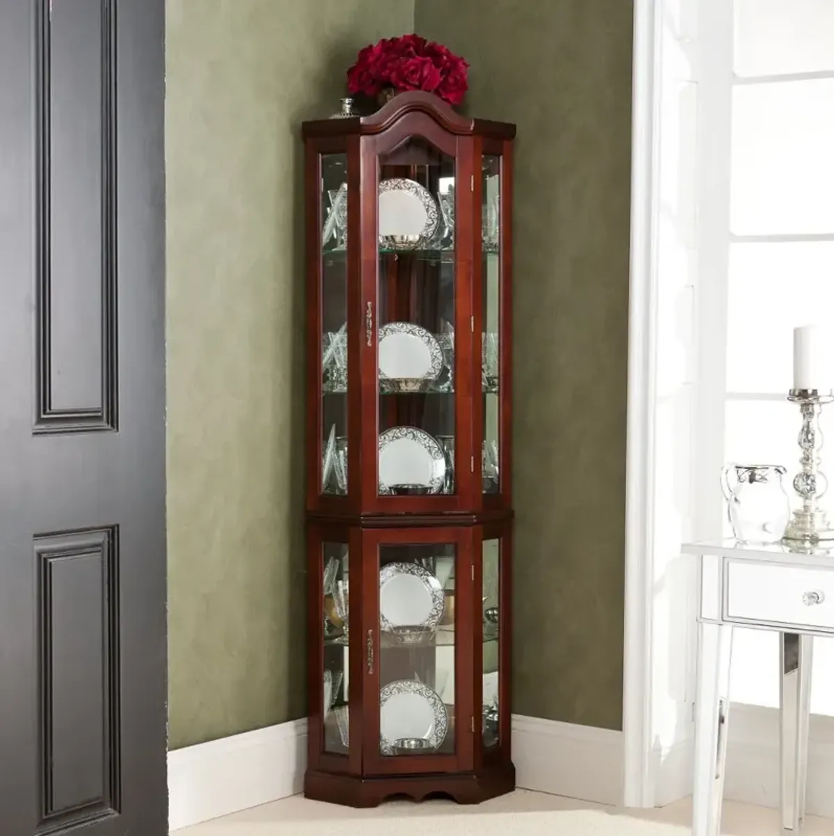 Canterdale Mohagany Lighted Corner Curio Cabinet