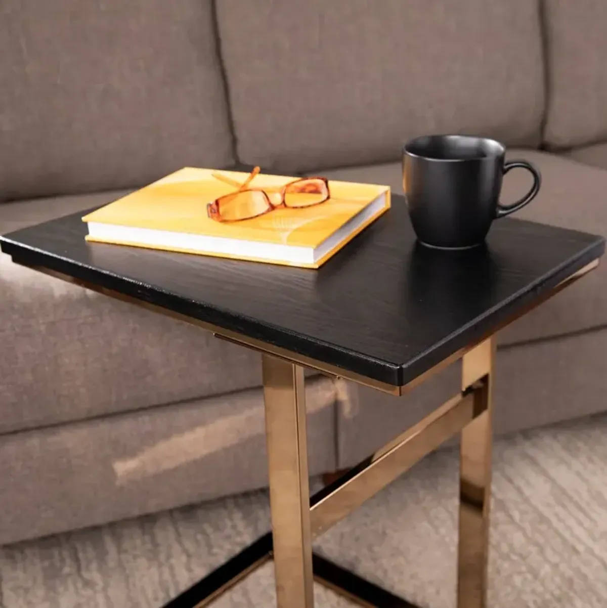 Rindland Black & Gold Small C-Table