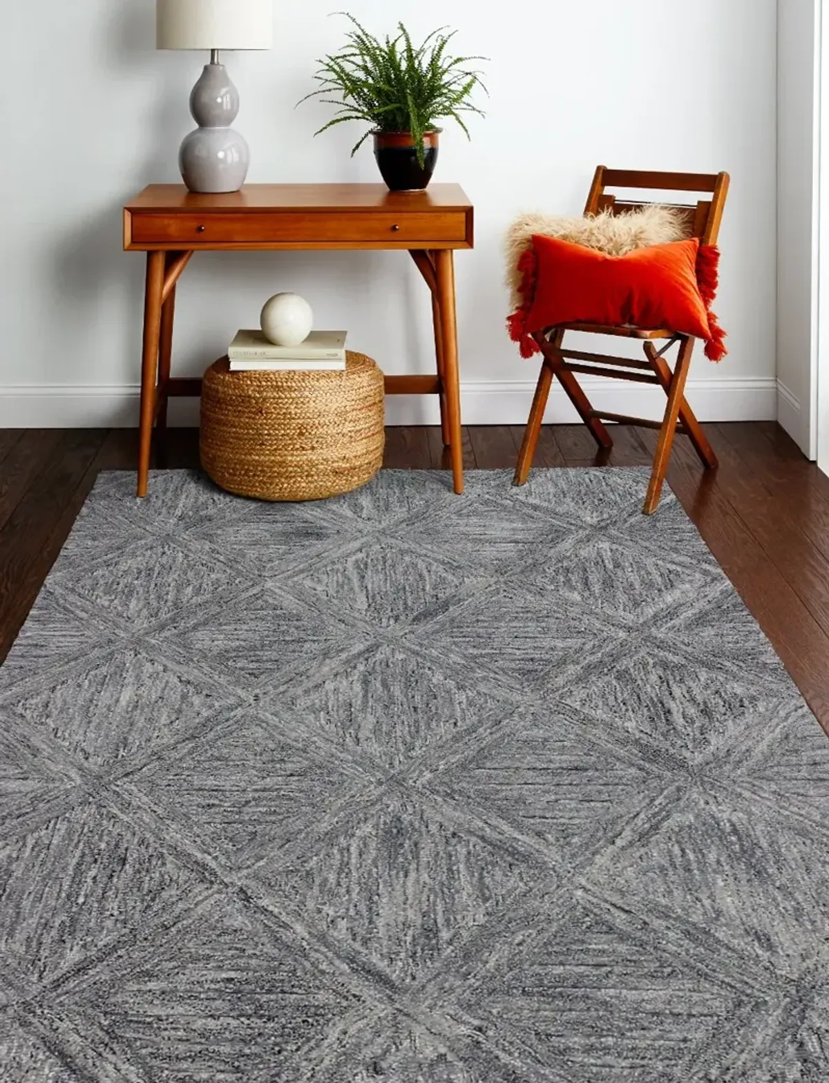 Verona 5 x 8 Nayla Gray Wool Area Rug