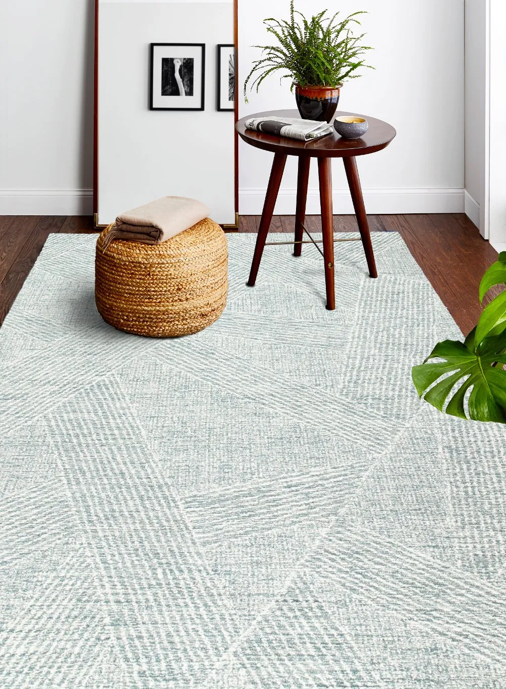 Valencia Nathanial 4 x 6 Abstract Teal Area Rug