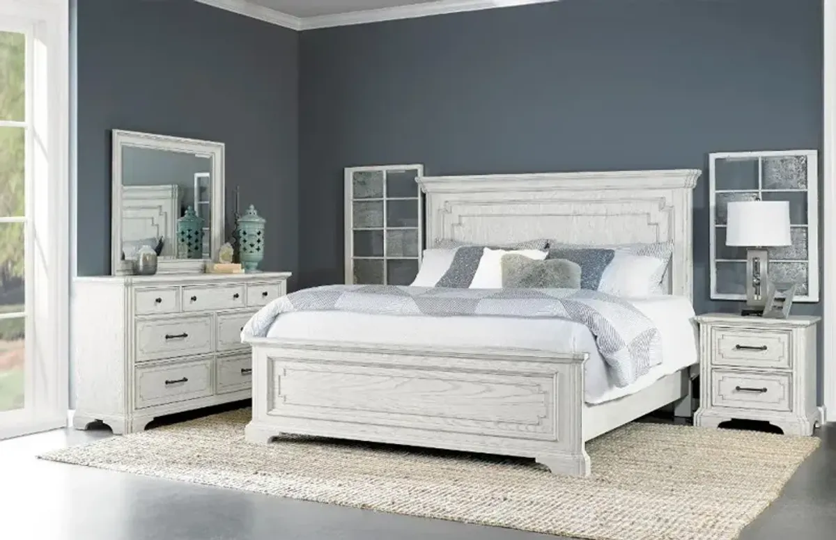 Lakeshore White Queen Bed