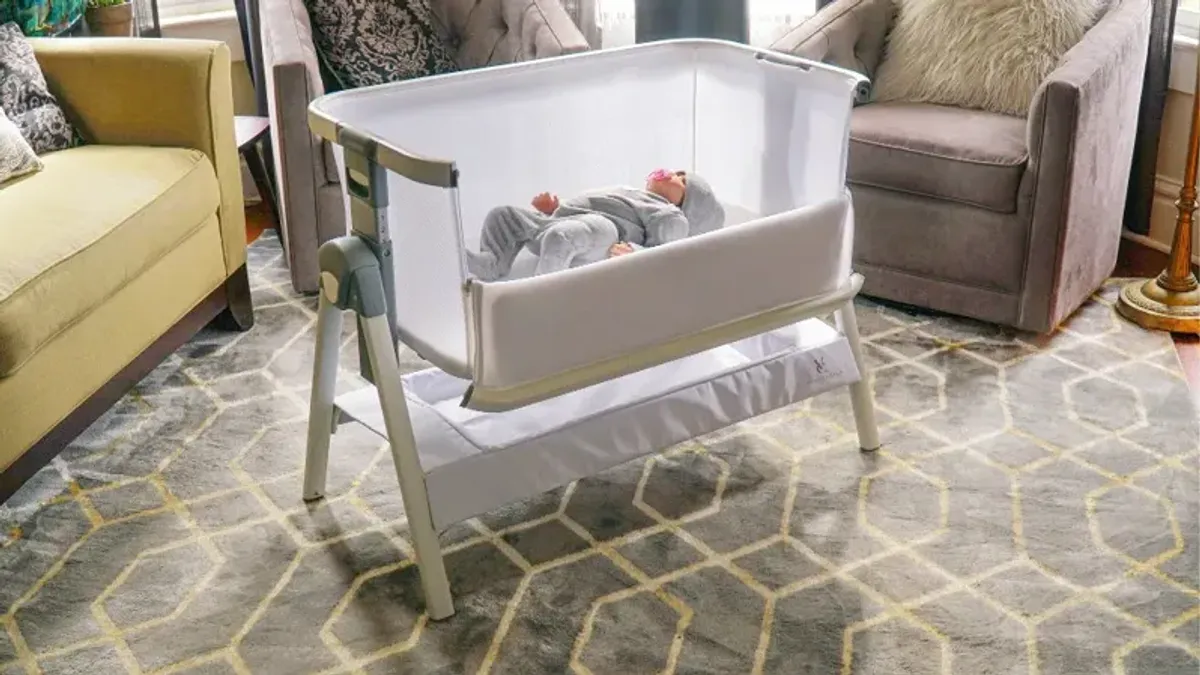 Venice Child California Dreaming White Wood Bedside Bassinet