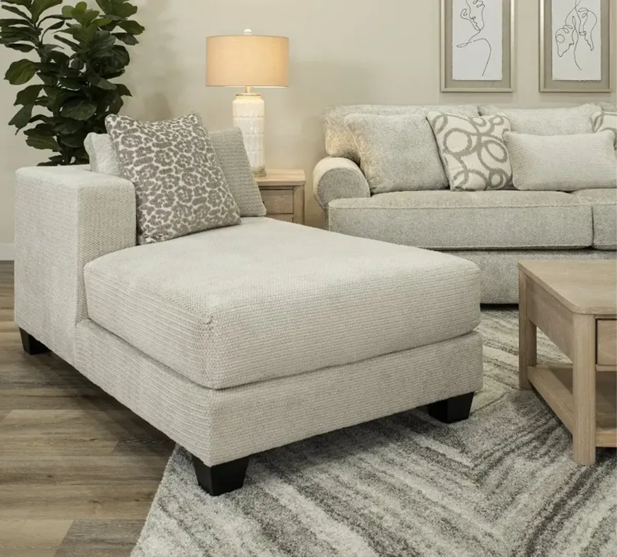 Camero Gray Loveseat