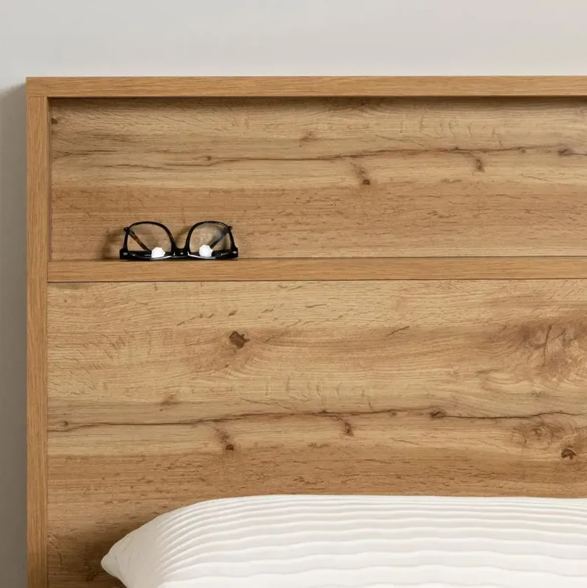 Cavalleri Oak Full-Queen Platform Bed - South Shore