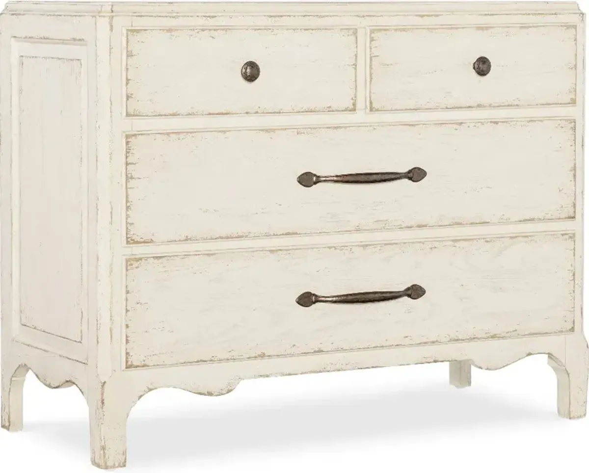 Americana Cream White Bachelor's Chest