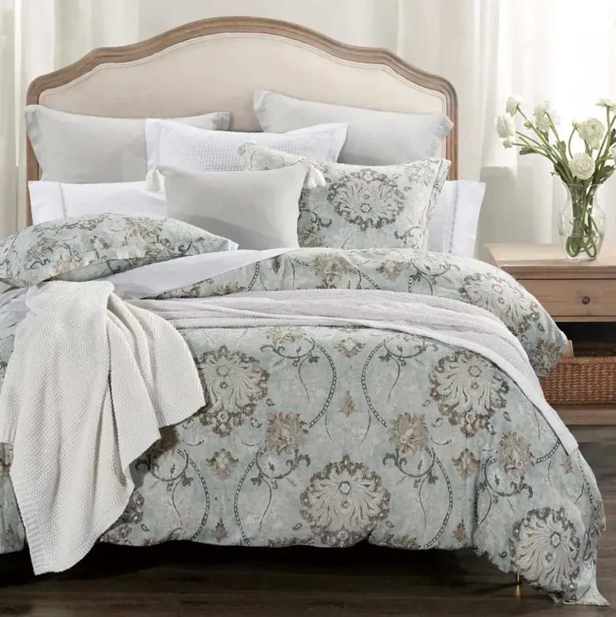 Dalia Queen Comforter 3-Piece Set