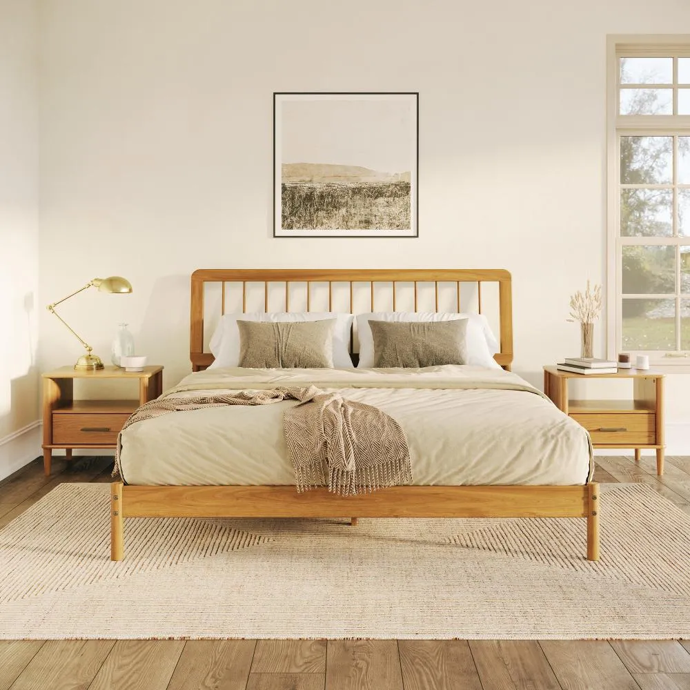 Cama Caramel Wood King Spindle Bed