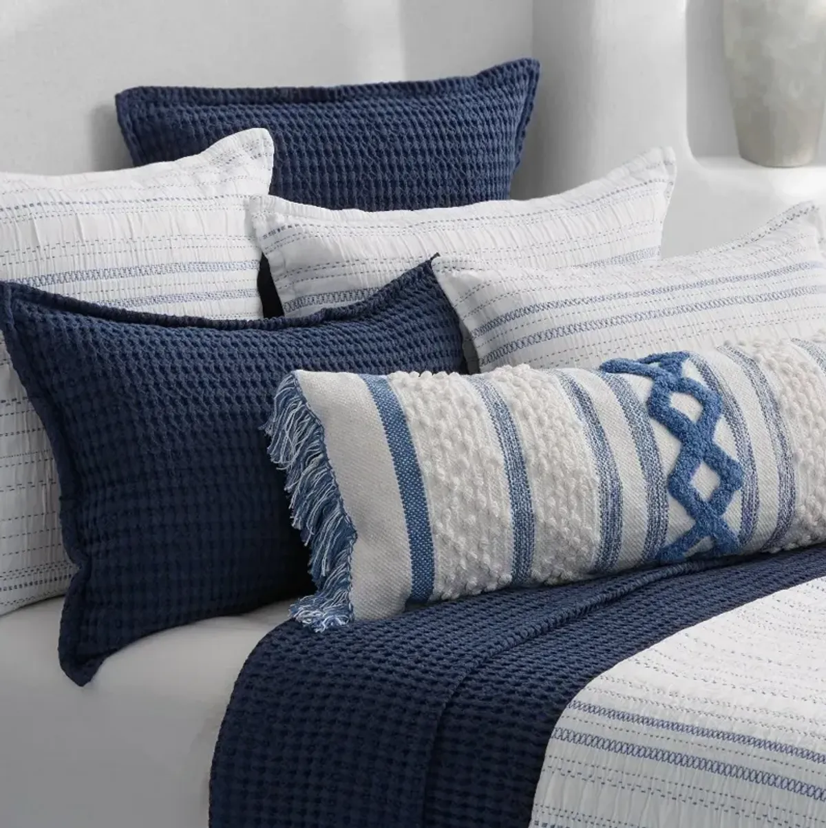 J. Queen Natural Pebble Beach Indigo Blue Full-Queen Coverlet