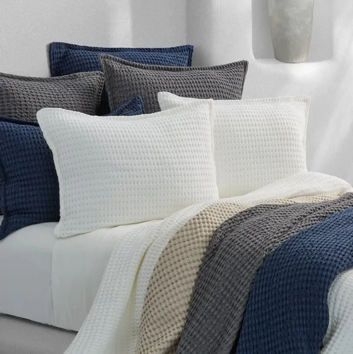 J. Queen Natural Pebble Beach Indigo Blue King-Cal. King Coverlet