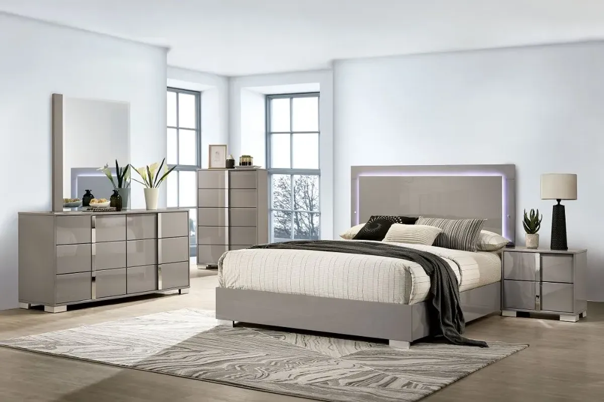 Sinistra Glossy Beige King Bed