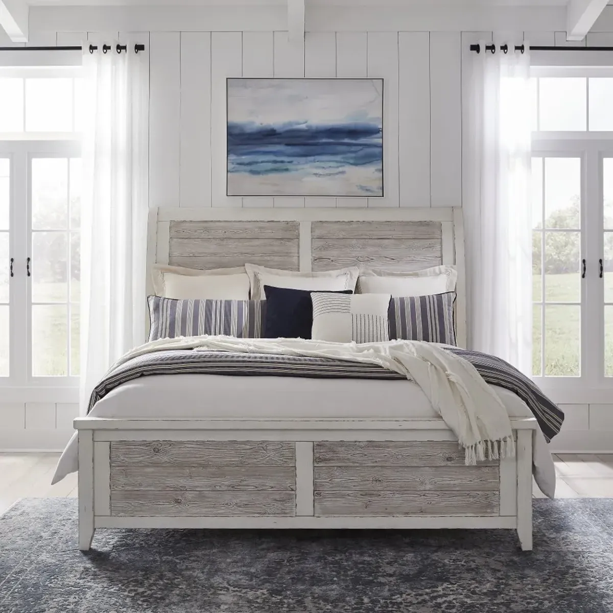 Backroads Weathered White Queen Bed