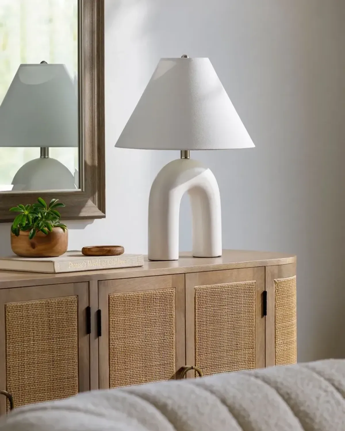 Marquise Arch Accent Table Lamp