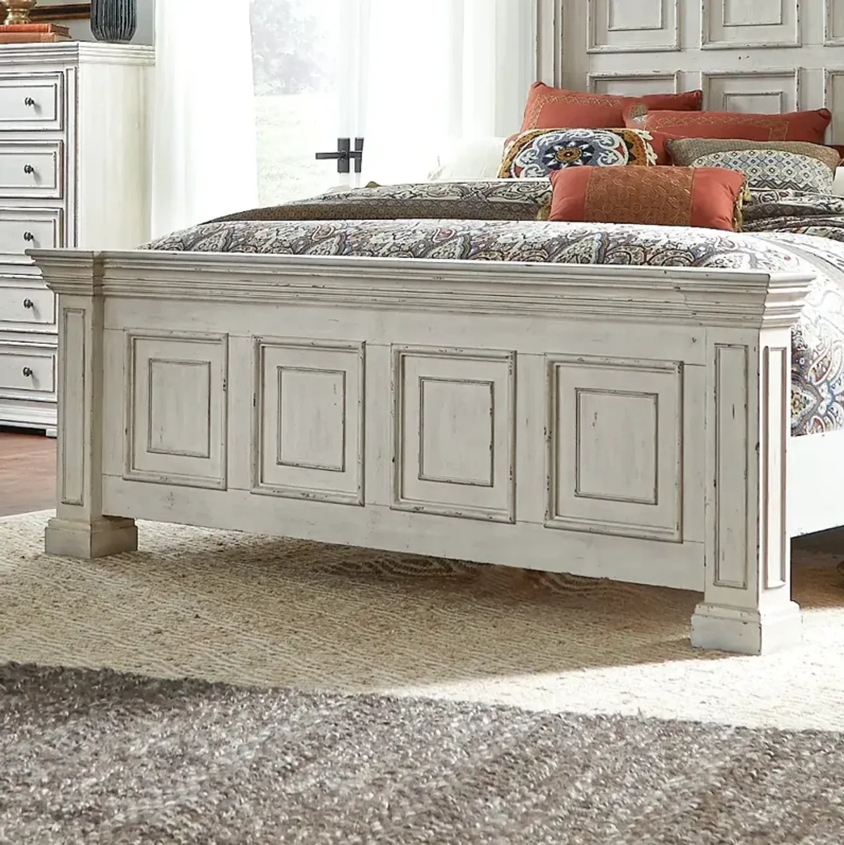 Big Valley White Queen Bed